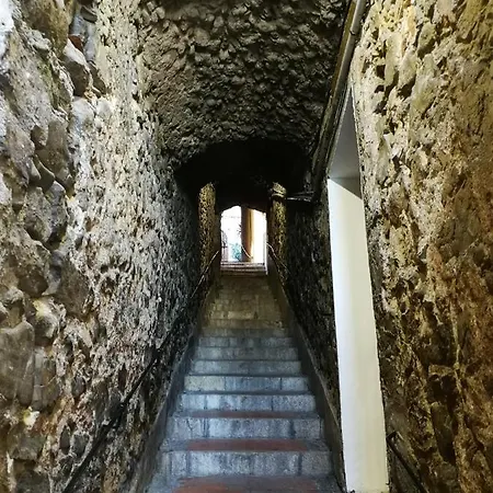Maison De Typique Mentonnaise *